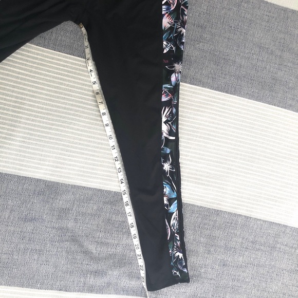 Betsy Johnson leggings - Picture 6 of 7